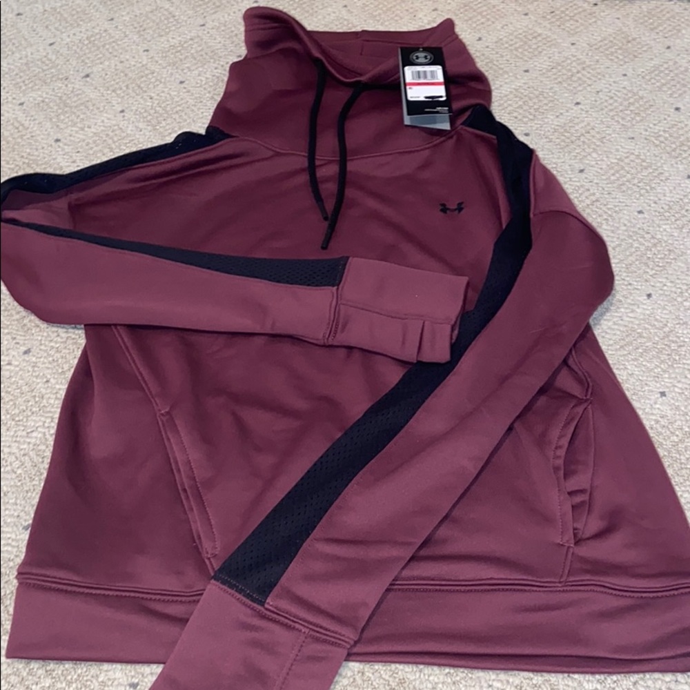 Sweatshirt - Picture 2 of 6
